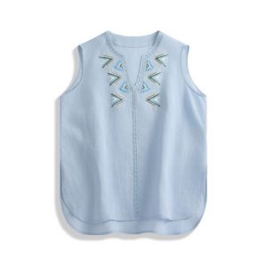 Hand-Beaded Embroidered Loose-Fit Sleeveless Ramie Tank Top in blue | 钉珠绣花宽松无袖苎麻背心