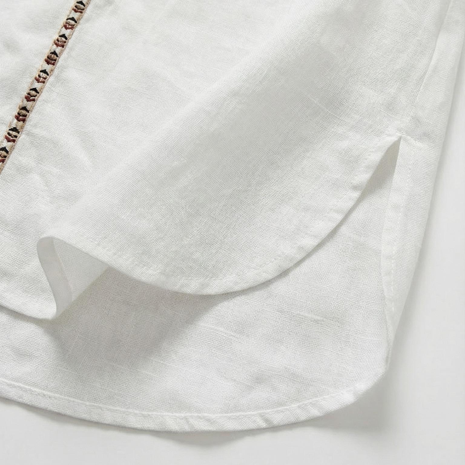 Hand-Beaded Embroidered Loose-Fit Sleeveless Ramie Tank Top in white | 钉珠绣花宽松无袖苎麻背心 - Image 3