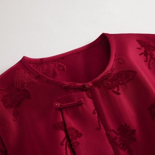 Red Butterfly Missing Flowers Zhang Velvet Vest for Women Elegant and Comfort... - Image 3