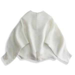Alternative view of Mulberry Silk Jacquard Blouse in white | 黑白桑蚕丝提花小衫