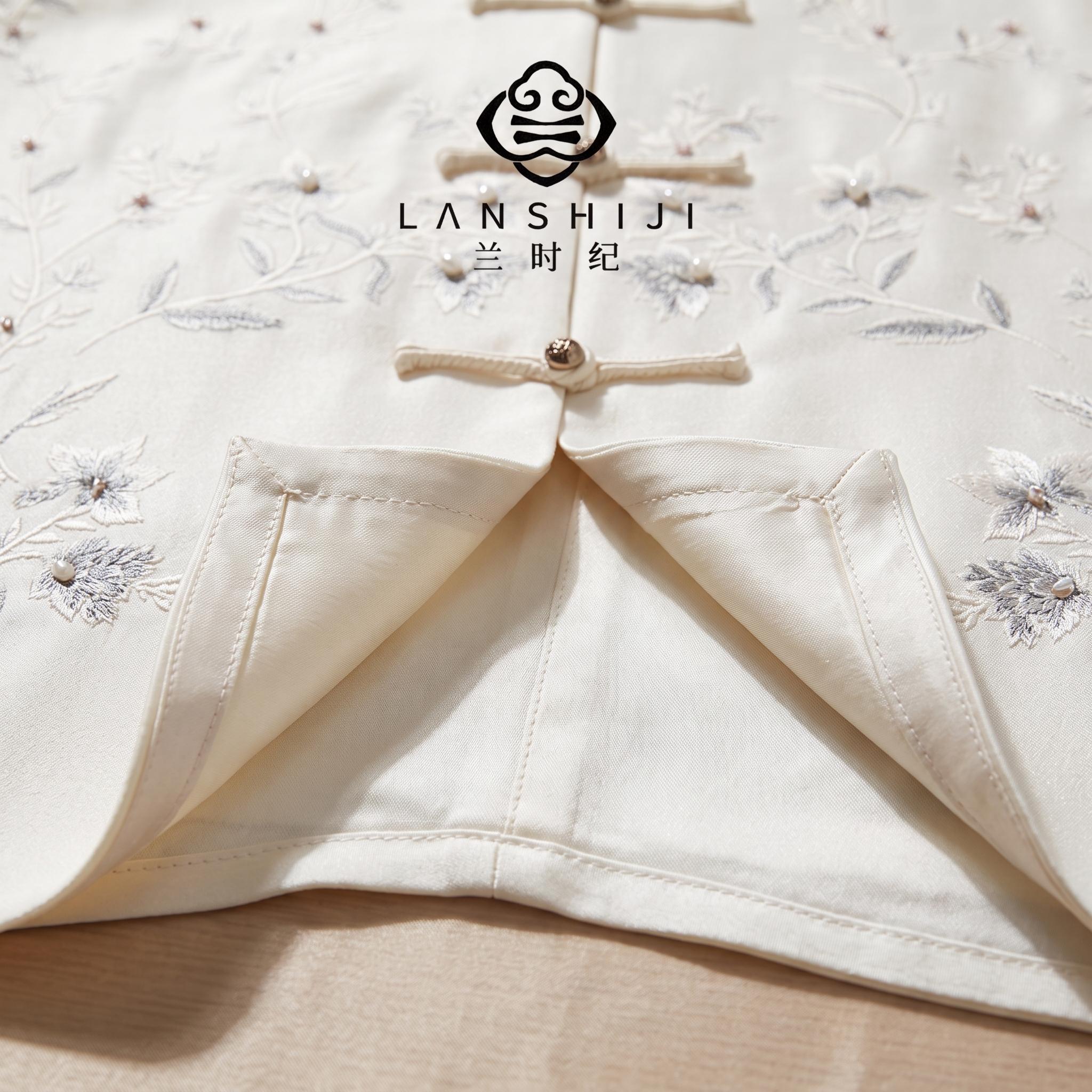 秀珍珠绣花马甲 Pearl Embroidered Vest - Image 3